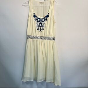 Umgee cream blue Embroidered Dress Sleeveless small